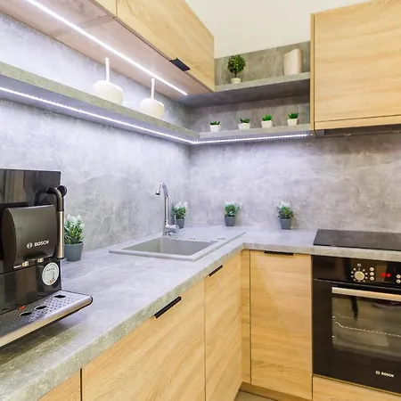 Apartment Feniks 12 By Jantar *